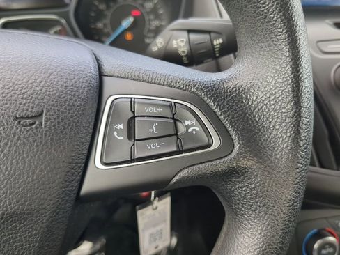 Used 2017 Ford Focus SE image 29