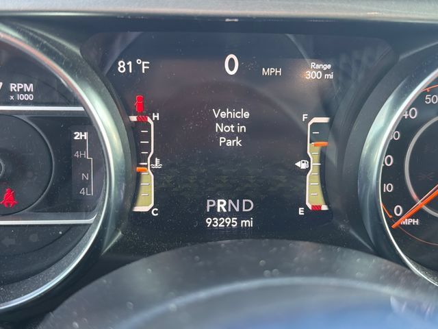 Used 2020 Jeep Wrangler Unlimited Sahara AWD/4WD image 17