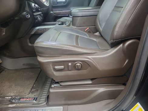 Used 2022 GMC Sierra 1500 Denali w/ Denali Reserve Package image 13