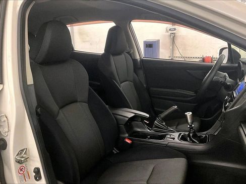 Used 2018 Subaru Crosstrek 2.0i image 7