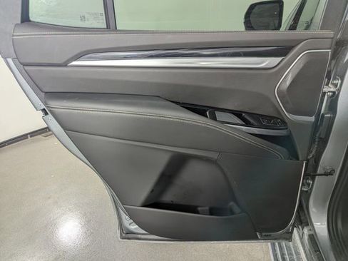 Used 2025 Cadillac Escalade Sport image 15