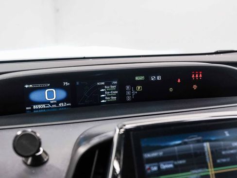Used 2021 Toyota Prius Prime XLE FWD image 24