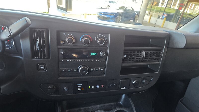 Used 2019 Chevrolet Express 3500 LT w/ LT Preferred Equipment Group RWD image 16