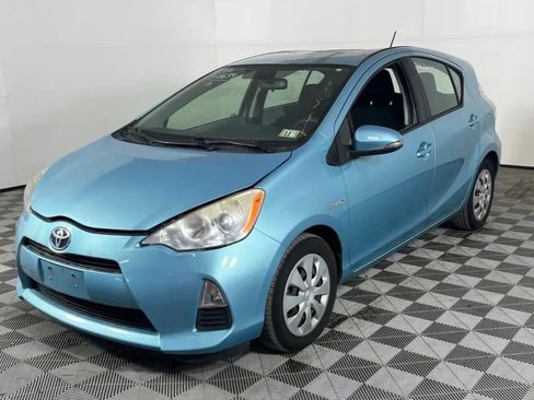 Used 2013 Toyota Prius C Two FWD image 2