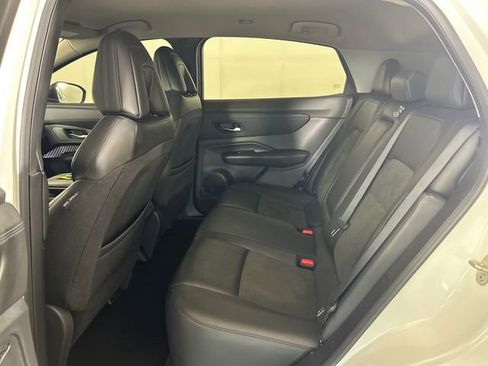 Used 2023 Nissan Ariya FWD image 25