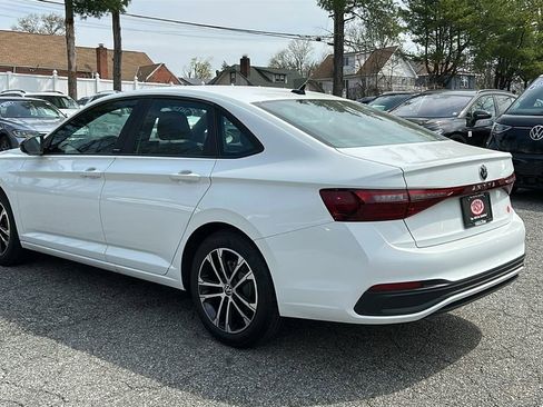 New 2025 Volkswagen Jetta Sport FWD image 6