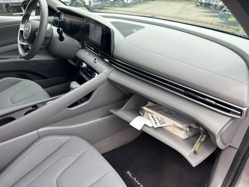 Used 2023 Hyundai Elantra SEL w/ Convenience Package FWD image 26