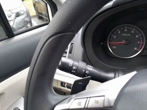 Used 2015 Subaru Crosstrek 2.0i Premium w/ Moonroof Package image 19