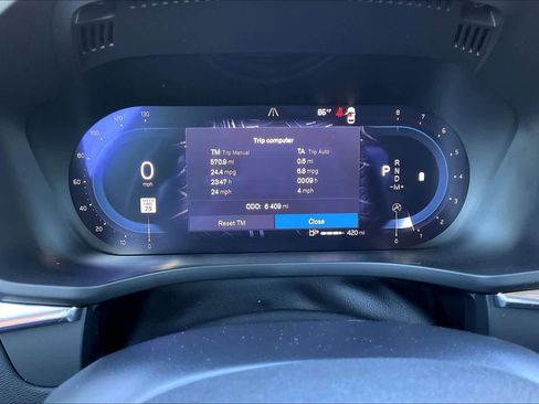 Used 2025 Volvo XC60 B5 Core w/ Protection Package Premier image 23