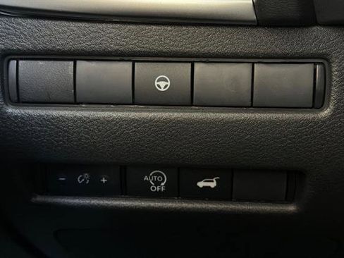New 2026 Nissan Rogue SV FWD image 30