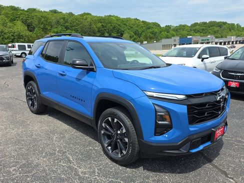 New 2026 Chevrolet Equinox RS w/ Convenience Package III FWD image 2