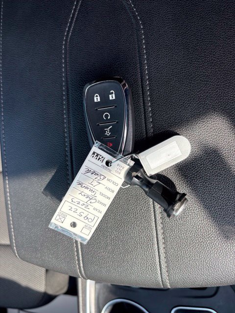Used 2023 Chevrolet Traverse LT FWD image 6