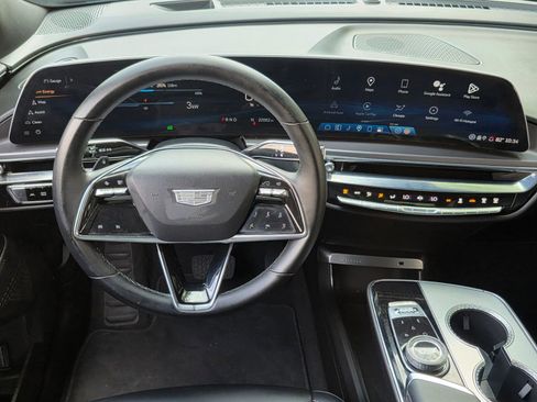 Used 2024 Cadillac Lyriq Tech RWD image 15