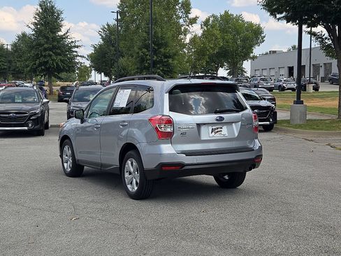 Used 2015 Subaru Forester 2.5i Limited AWD/4WD image 5