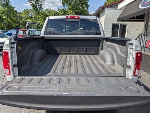 Used 2017 RAM 1500 Laramie AWD/4WD image 15
