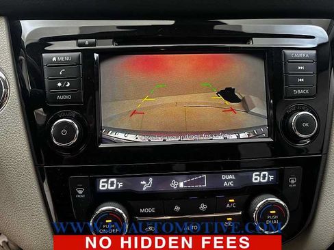 Used 2022 Nissan Rogue Sport SV AWD/4WD image 25