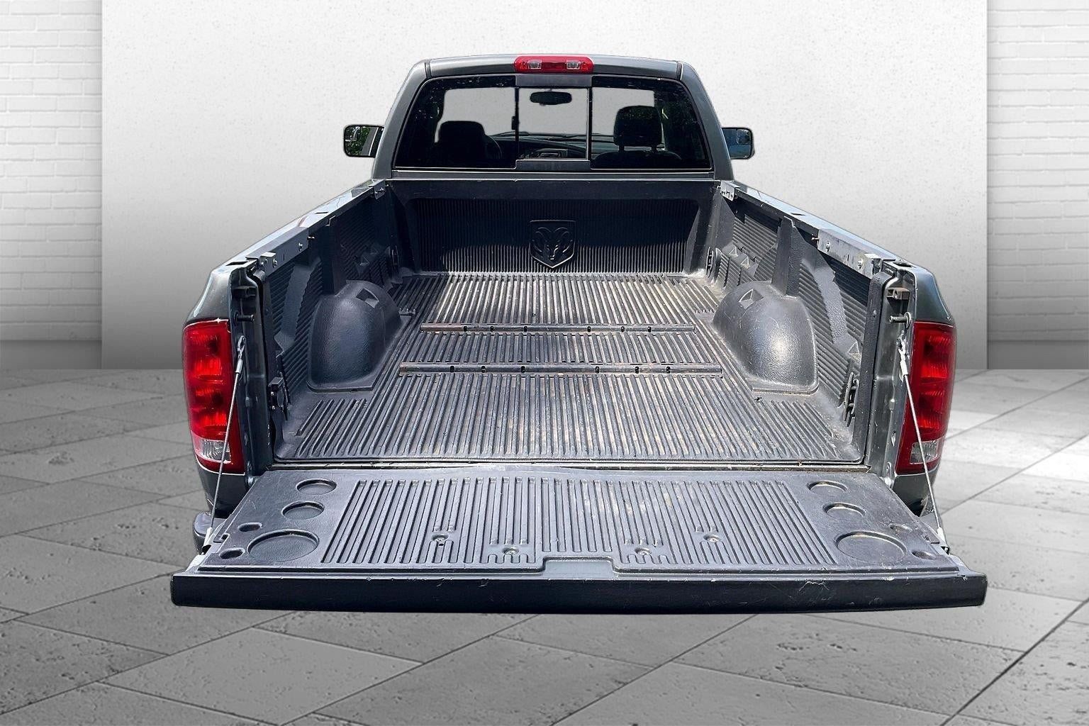 Used 2005 Dodge Ram 2500 Truck SLT w/ Sport Appearance Group RWD image 4
