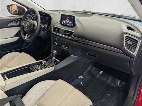 Used 2018 MAZDA MAZDA3 Grand Touring image 22