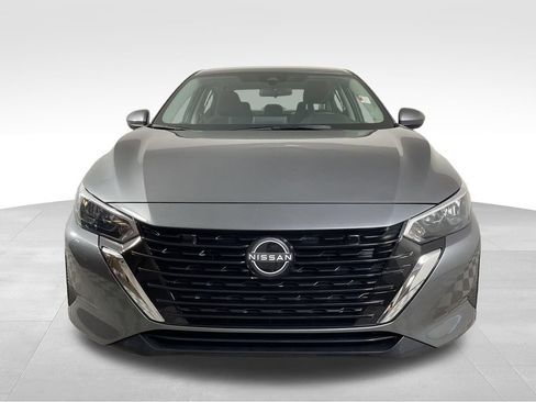 Used 2024 Nissan Sentra SV FWD image 3