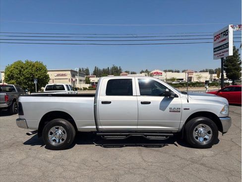 Used 2018 RAM 2500 Tradesman w/ Chrome Appearance Group image 5