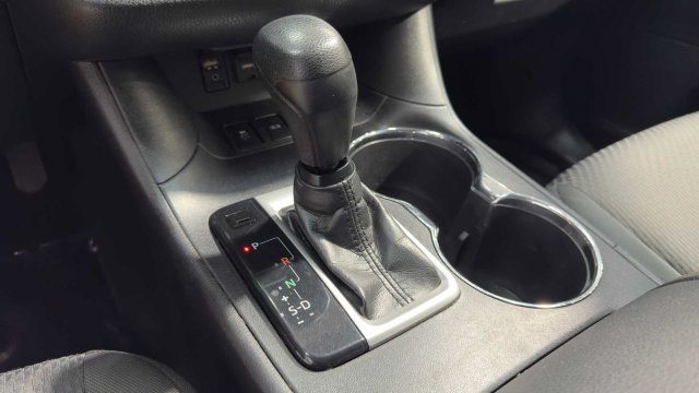 Used 2019 Toyota Highlander LE FWD image 26