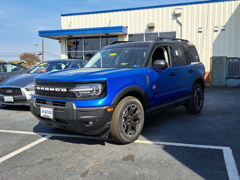New 2026 Ford Bronco Sport Outer Banks w/ Outer Banks Tech Package+ AWD/4WD image 3