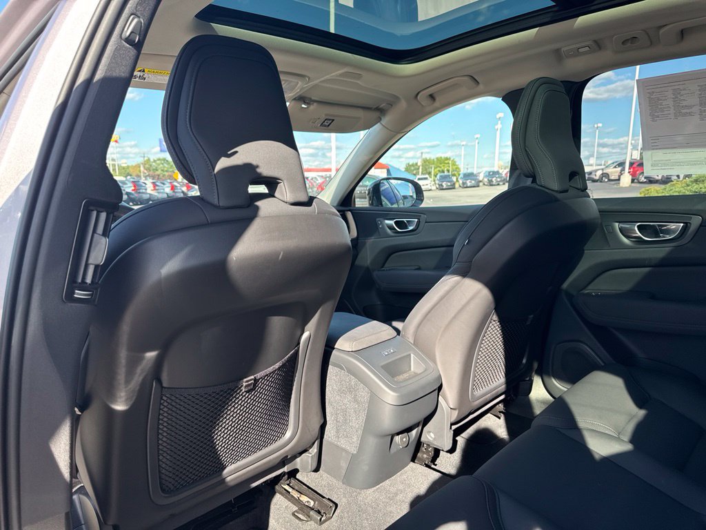 Used 2026 Volvo XC60 B5 Plus AWD/4WD image 22
