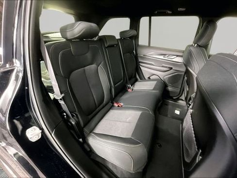 New 2026 Jeep Grand Cherokee Laredo RWD image 11
