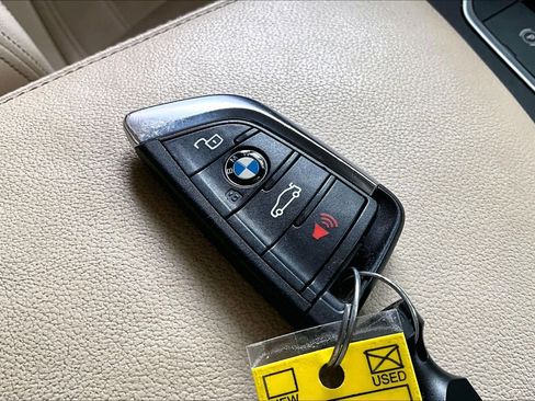 Used 2021 BMW 430i Coupe w/ Premium Package image 14