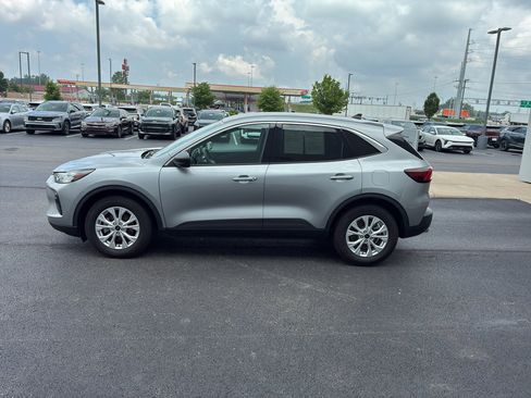 Used 2024 Ford Escape Active FWD image 3