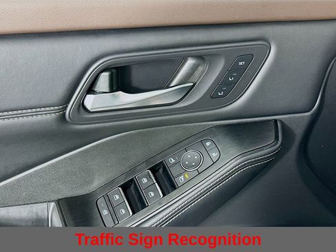 Certified 2023 Nissan Rogue SL w/ SL Premium Package image 26