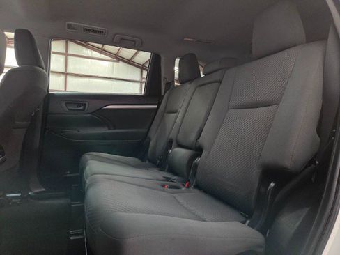 Used 2019 Toyota Highlander LE image 66
