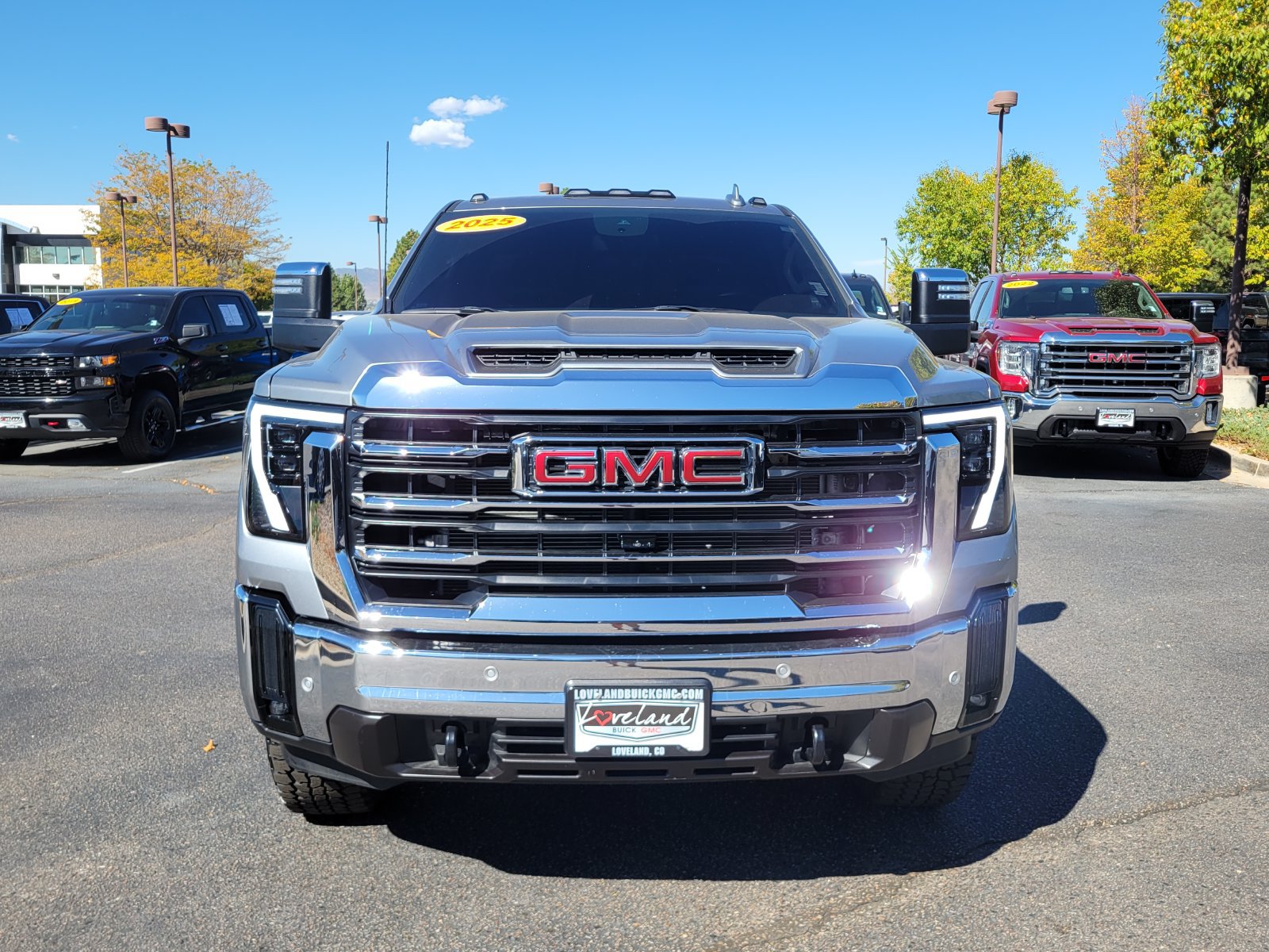 Used 2025 GMC Sierra 2500 SLT w/ SLT Premium Package AWD/4WD image 5