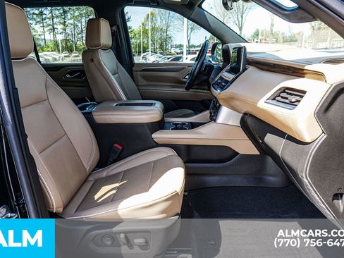 Used 2023 Chevrolet Tahoe Premier w/ Premium Package 2 AWD/4WD image 24