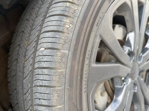 Used 2020 Subaru Forester Limited w/ Popular Package #3 image 4