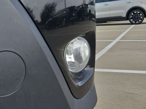 Used 2015 Toyota RAV4 XLE FWD image 10
