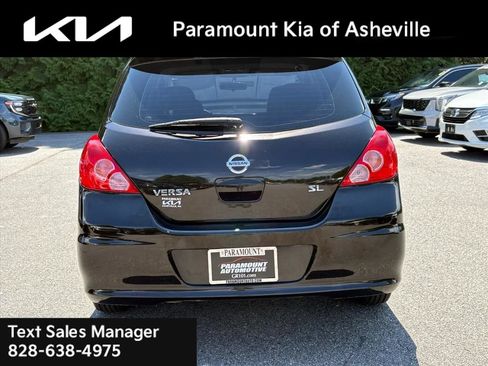Used 2010 Nissan Versa Hatchback FWD image 5
