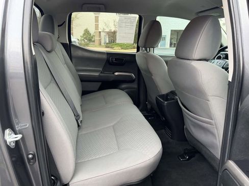 Used 2022 Toyota Tacoma SR5 image 12