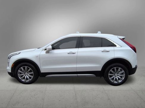 Used 2020 Cadillac XT4 Premium Luxury image 3