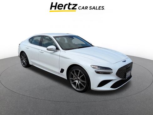 Used 2025 Genesis G70 2.5T image 1