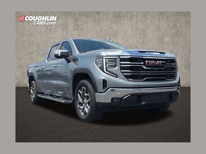 Used 2025 GMC Sierra 1500 SLT w/ SLT Premium Plus Package