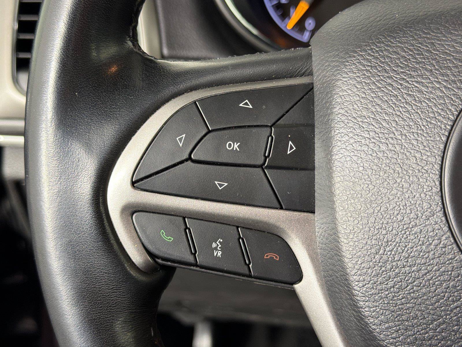 Used 2021 Jeep Grand Cherokee Limited RWD image 24