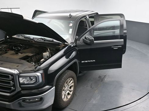 Used 2017 GMC Sierra 1500 SLE w/ SLE Value Package image 26