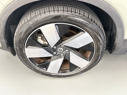 Used 2023 Volvo C40 P8 Recharge Ultimate AWD/4WD image 11