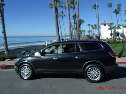 Used 2012 Buick Enclave Leather image 9