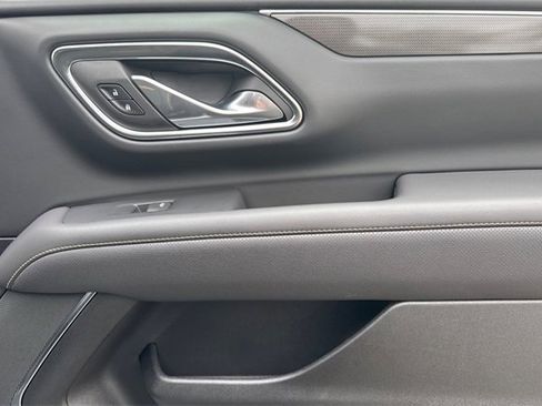 Used 2023 GMC Yukon XL AT4 image 22