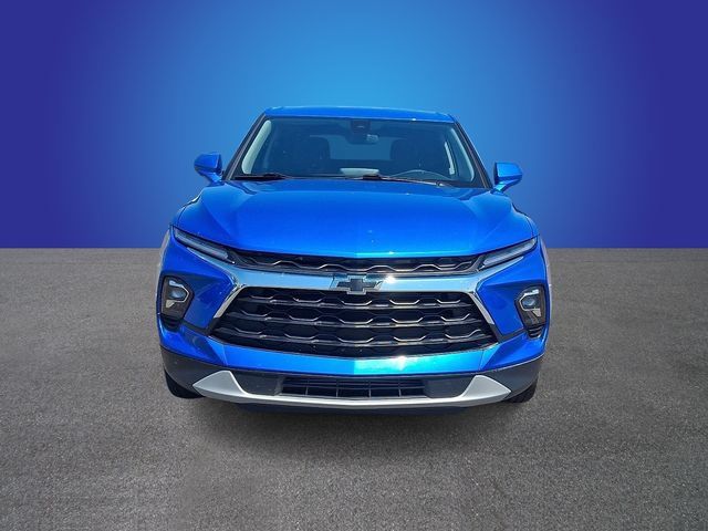 Used 2024 Chevrolet Blazer LT w/ Driver Confidence Package FWD image 2