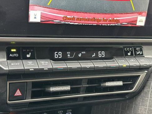 Certified 2025 Toyota Camry XLE AWD/4WD image 21