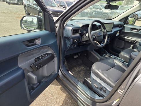 New 2026 Ford Maverick Lariat w/ Black Appearance Package AWD/4WD image 18
