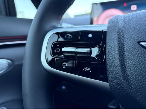 New 2026 Genesis GV70 2.5T image 21